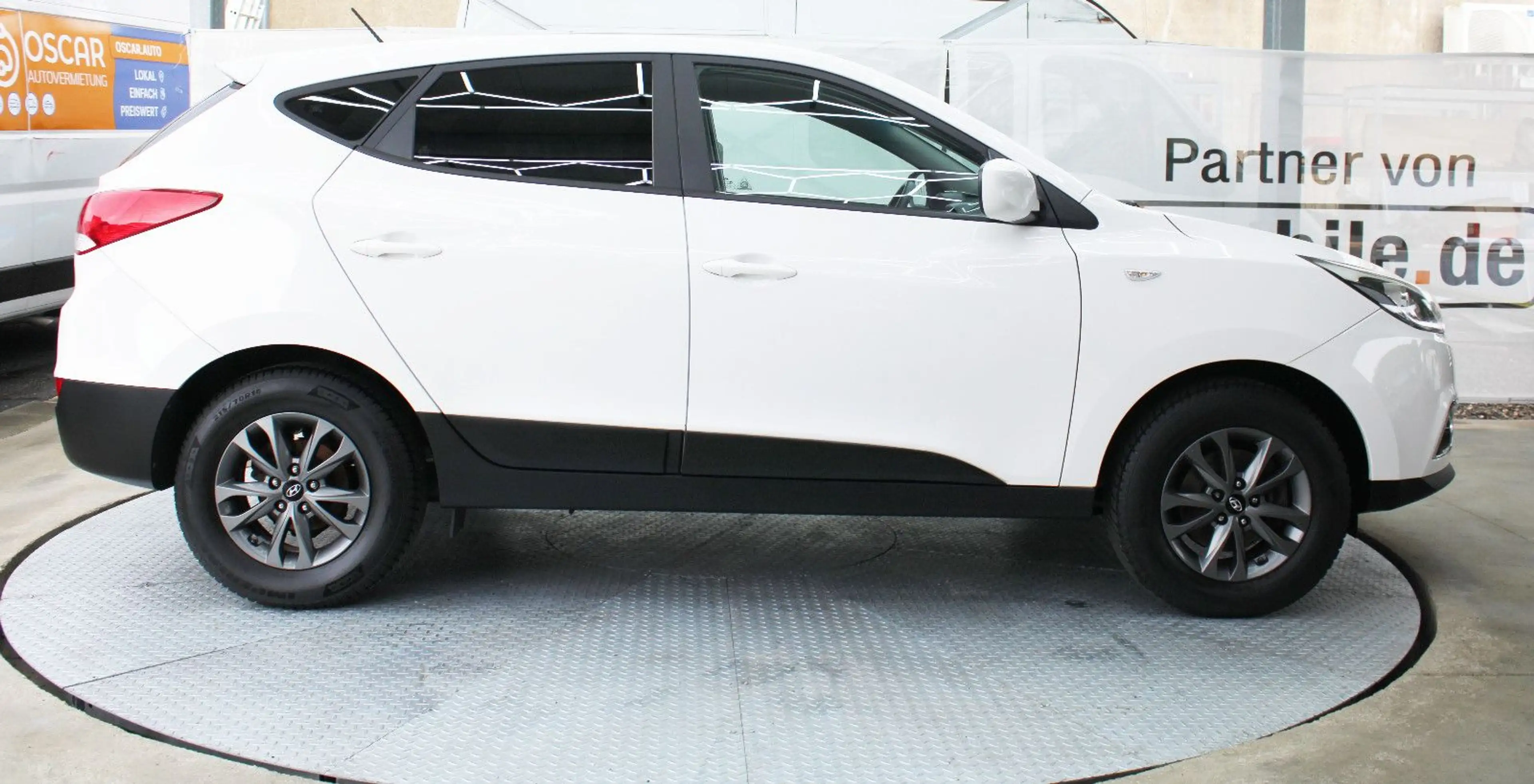 Hyundai iX35 *Inspektion Neu*CarPlay*AHK*LED*Allwetter* — photo 10