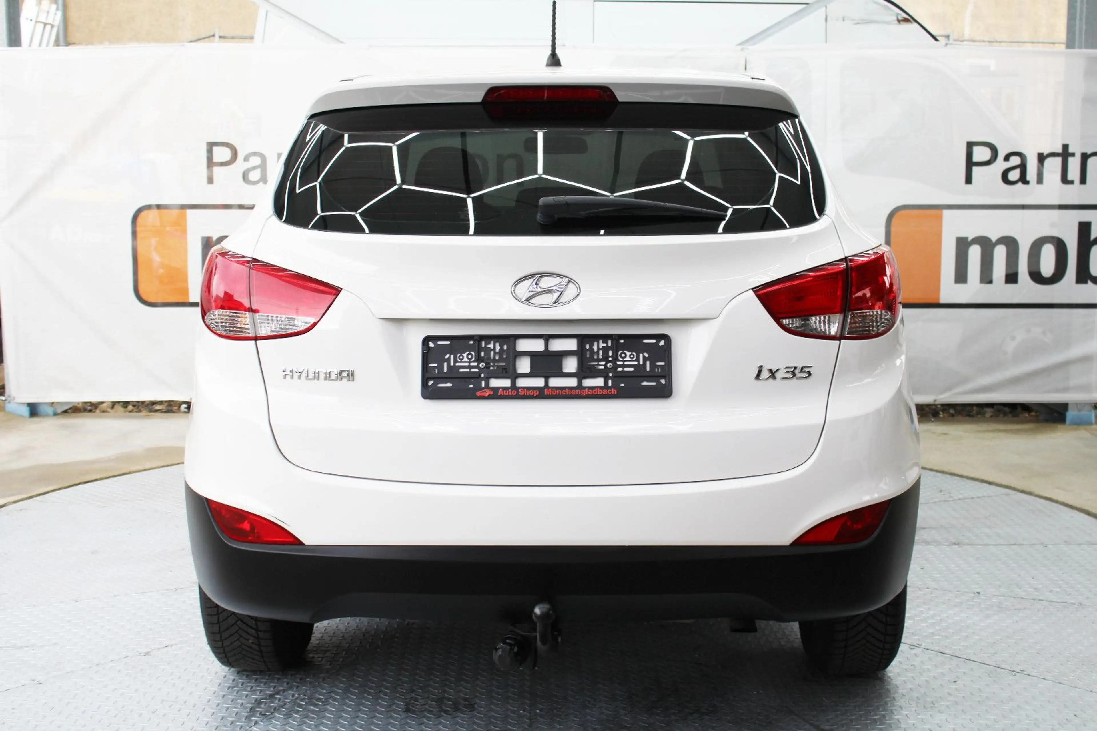 Hyundai iX35 *Inspektion Neu*CarPlay*AHK*LED*Allwetter* — photo 8