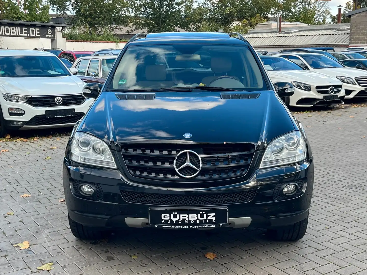 Mercedes-Benz ML 320 CDI Navi*AHK*Leder Beige+BiXenon Schwarz - 2