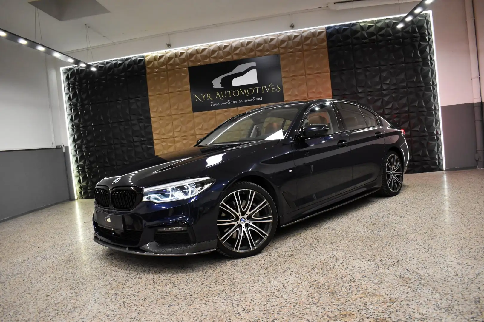 BMW 530 xd M-PERFORMANCE, SCHIEBE, LED, ACC, HUD, STZKHLNG - 1
