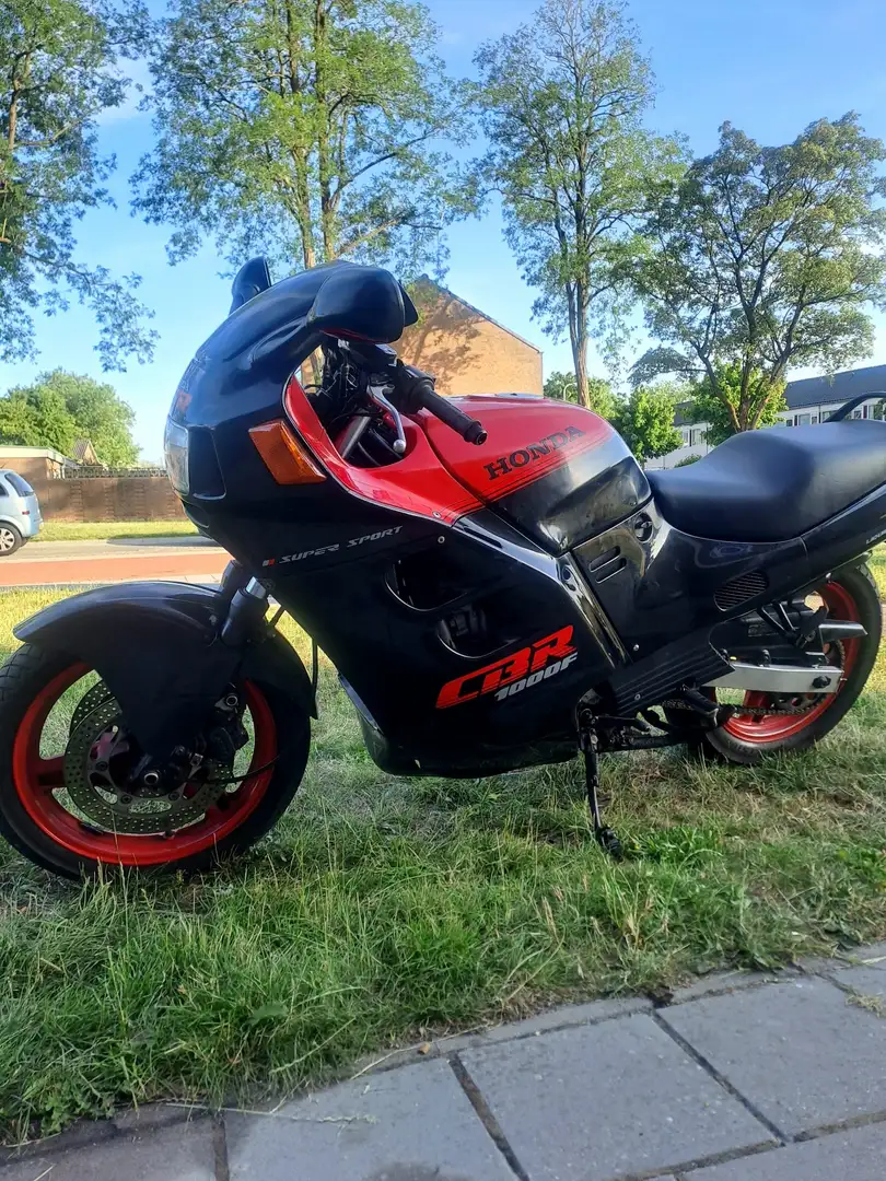 Honda CBR 1000 honda cbr1000f 1987 loopt goed rood/zwatre livery Rood - 1