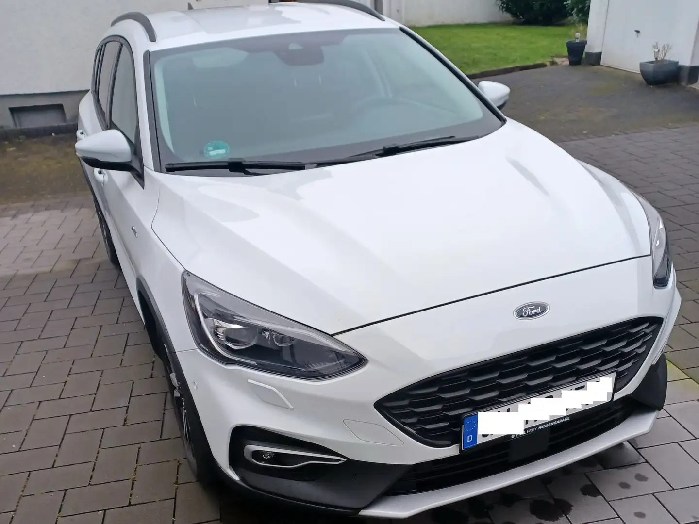 Ford Focus Focus Turnier Turnier 1.0 EcoBoost Start-Stopp-Sys Weiß - 1
