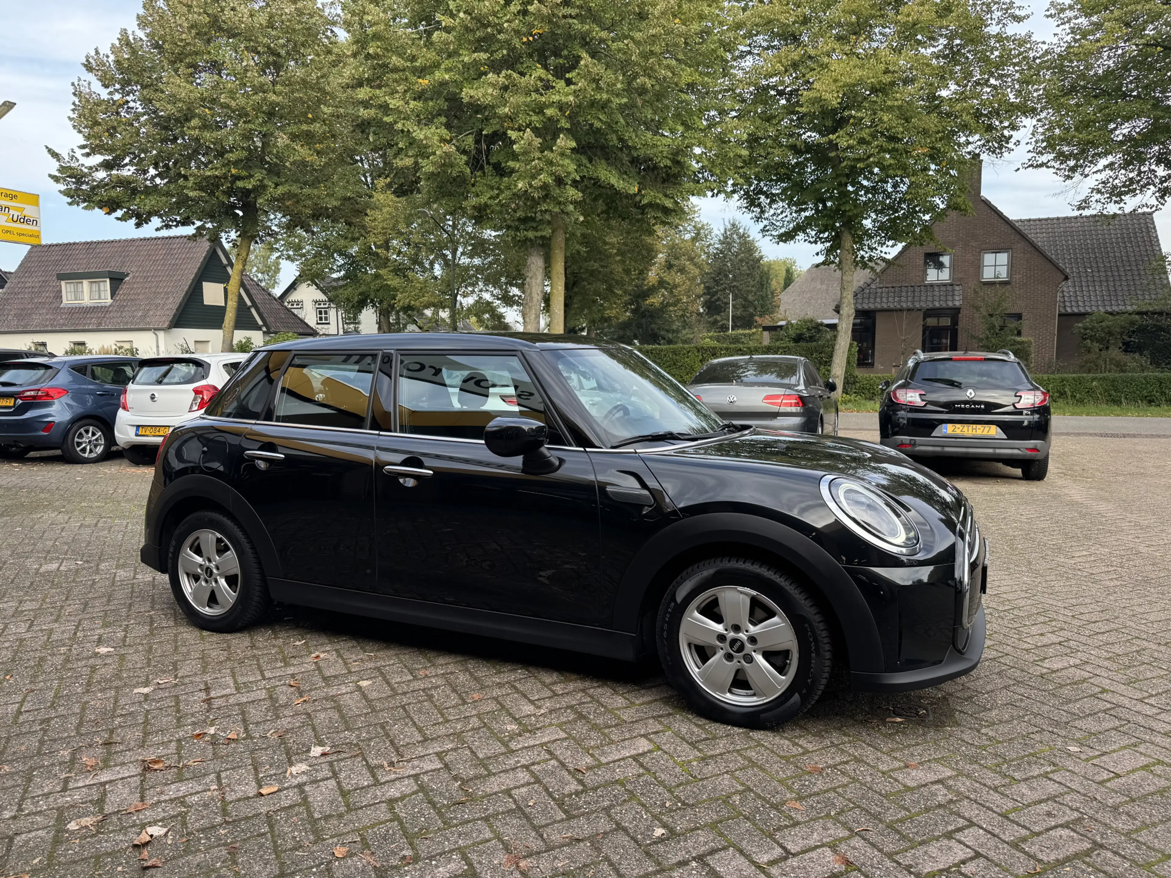 MINI One 5-Deurs 1.5 Climate Control Led Navi Carplay — photo 3