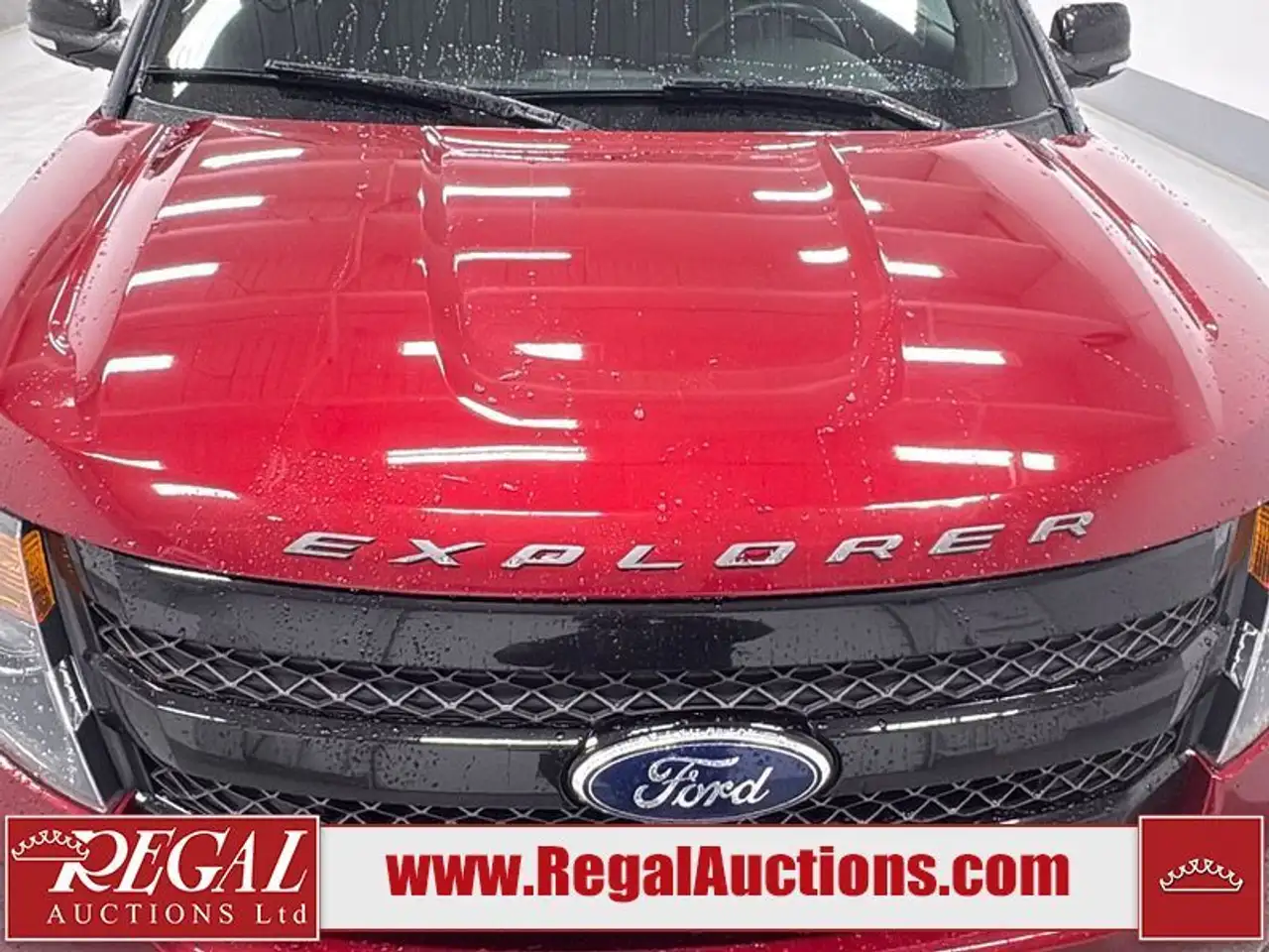 Ford Explorer снимка Ford Explorer