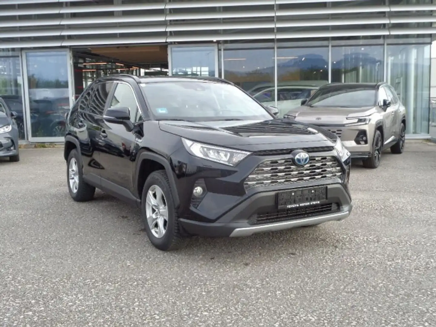Toyota Sonstige 2,5 Hybrid Active Aut. *NAVI Schwarz - 1