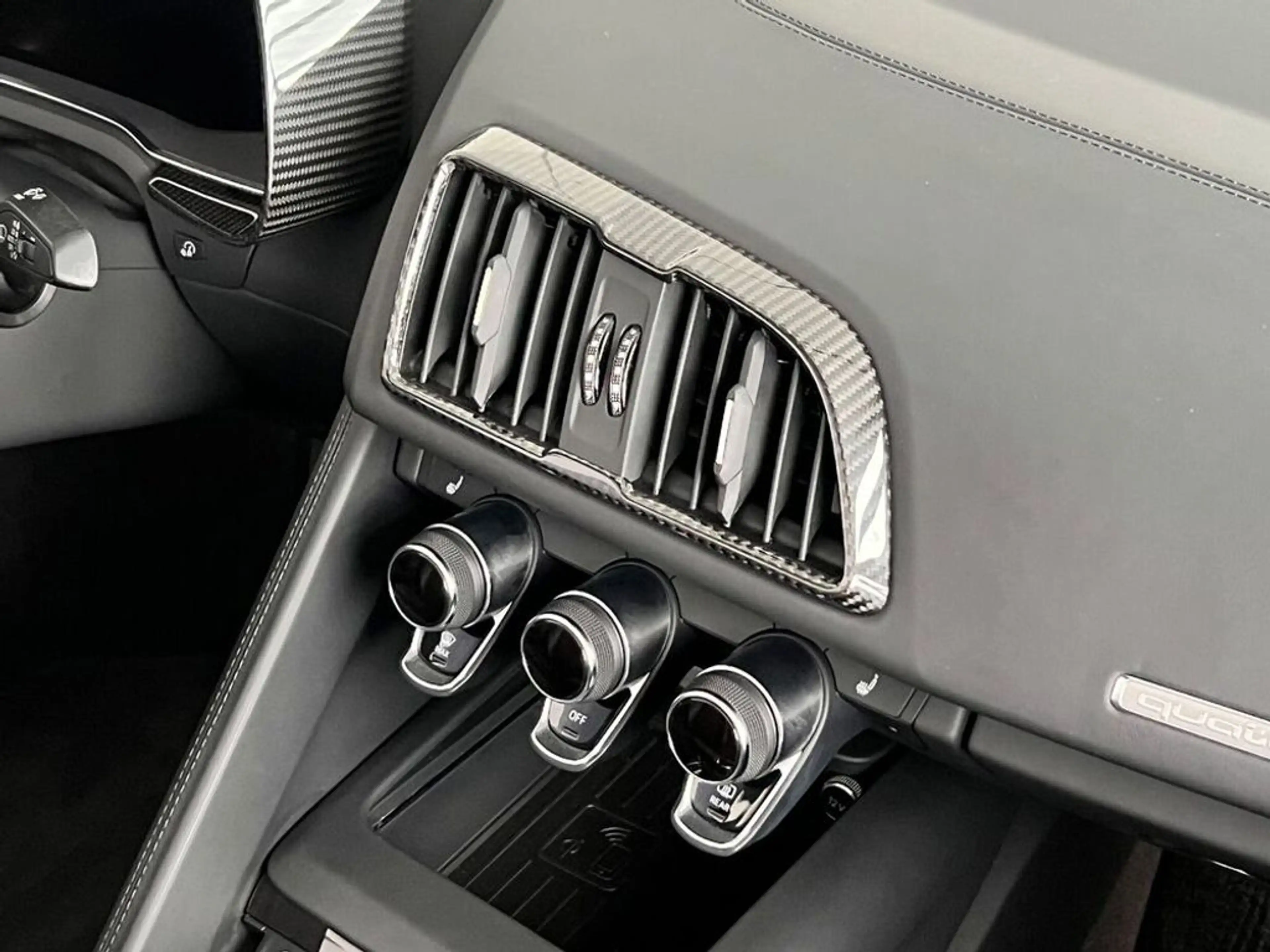 Audi R8 Spyder V10 performance **CARBON*B&O*KERAKMIK** — photo 10
