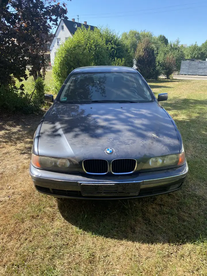 BMW 520i, foto 2