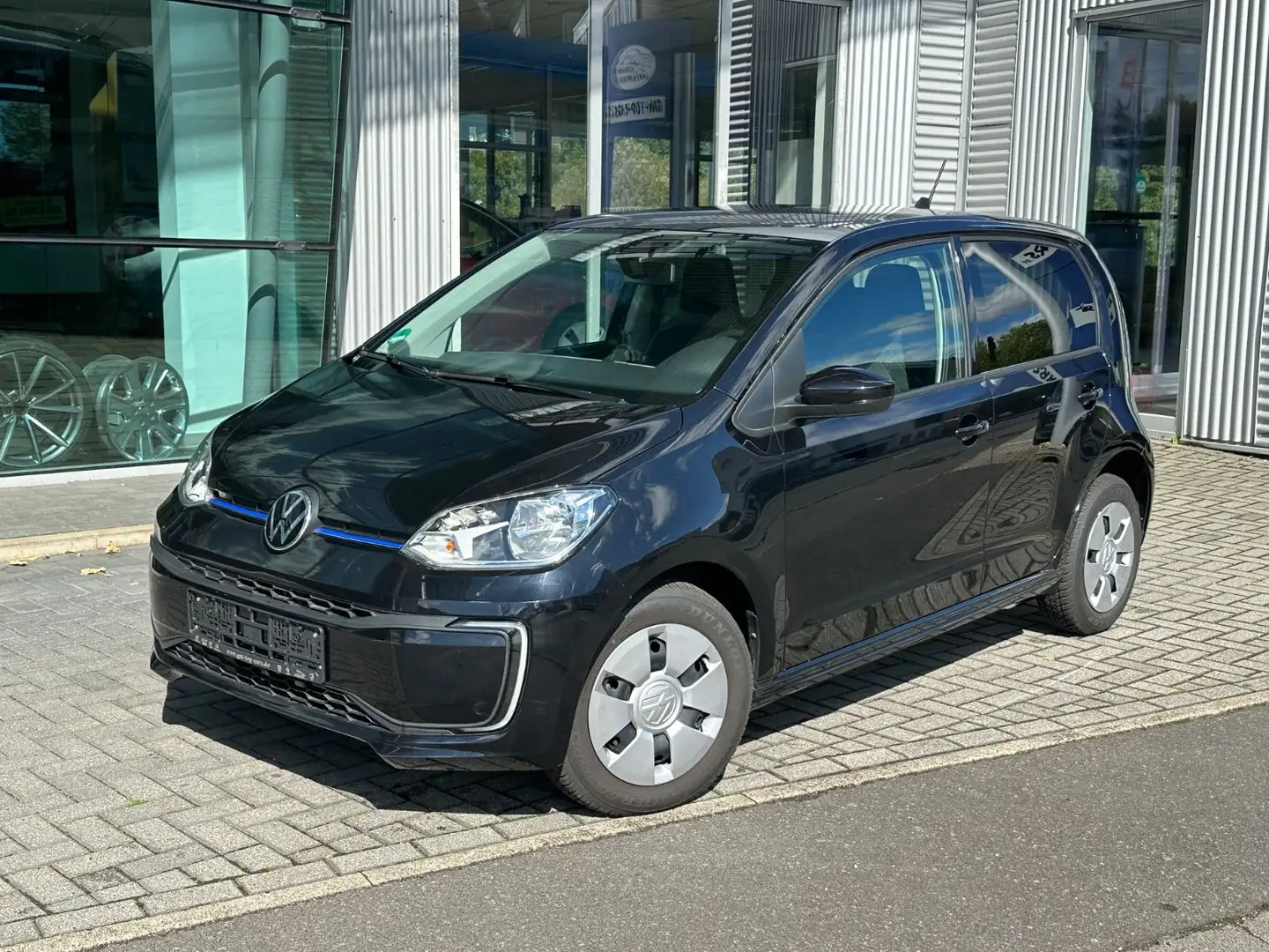 Volkswagen up! e-up! Max KlimaAut. Bluetooth Kamera PDC Schwarz - 1