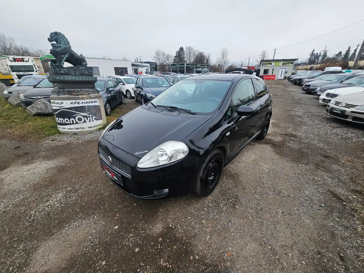Fiat Grande Punto Grande Punto 1,4 16V Starjet Sport Sport Schwarz - 1