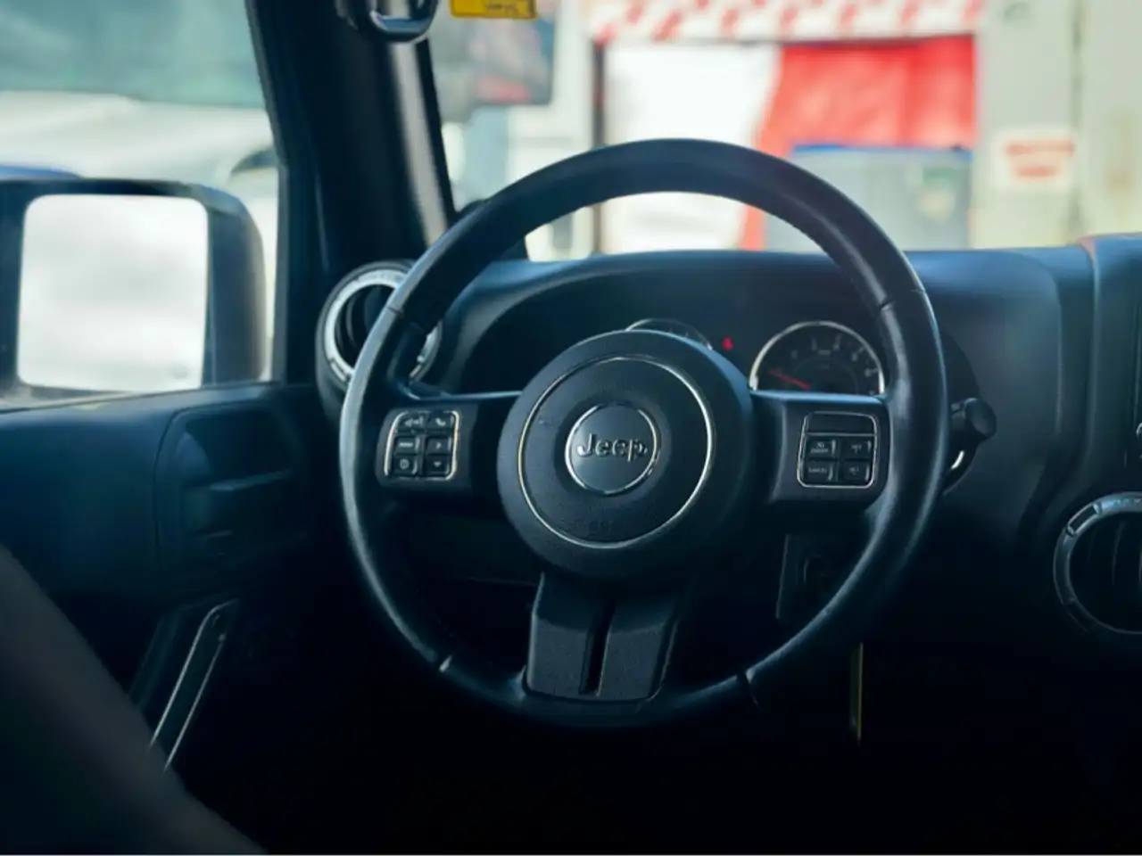 Jeep Wrangler снимка Jeep Wrangler