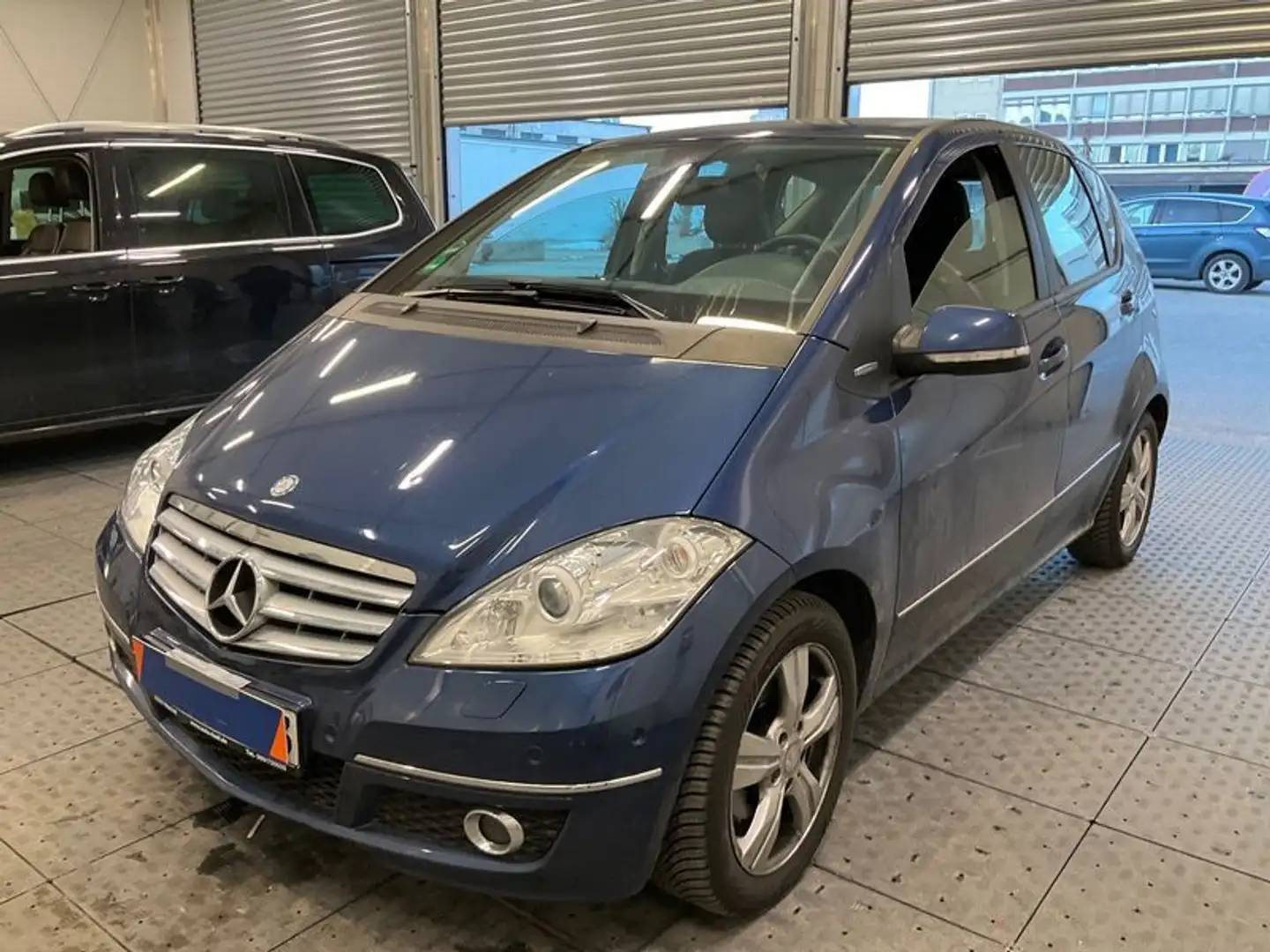 Mercedes-Benz A 180 Avantgarde Blau - 1