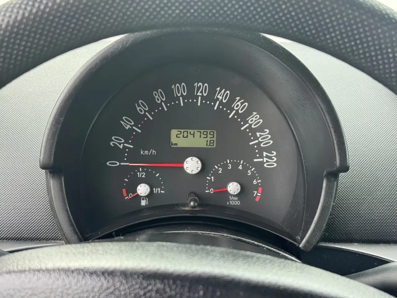 Volkswagen New Beetle 1.6 | APK 10-04-2027 | Airco | Elektrische ramen |, foto 9