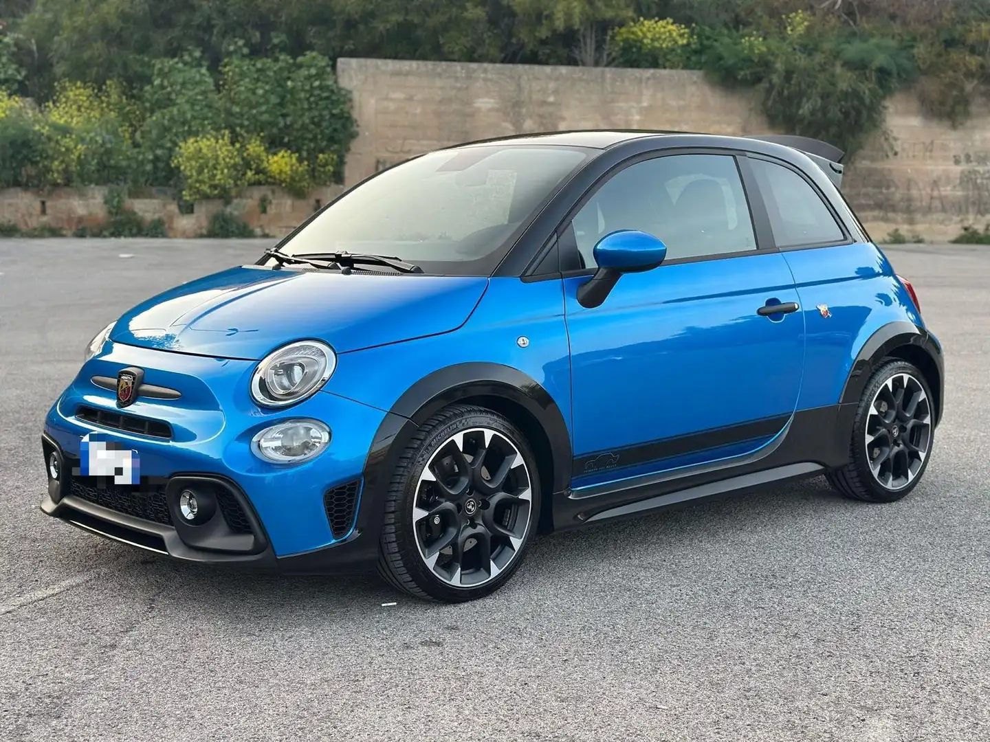 Abarth 695 1.4 t-jet Tributo 131 Rally 180cv auto Blau - 1
