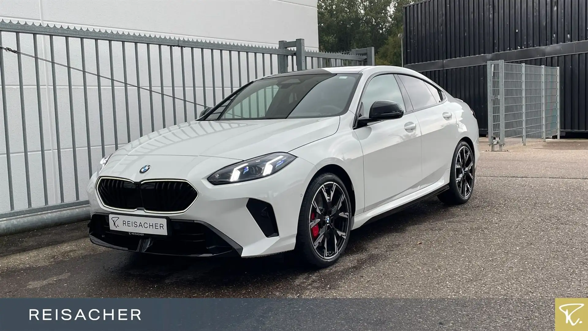 BMW 223 A xDrive Gran Coupé M-Sport,M-Sport PRO,Pano Weiß - 1