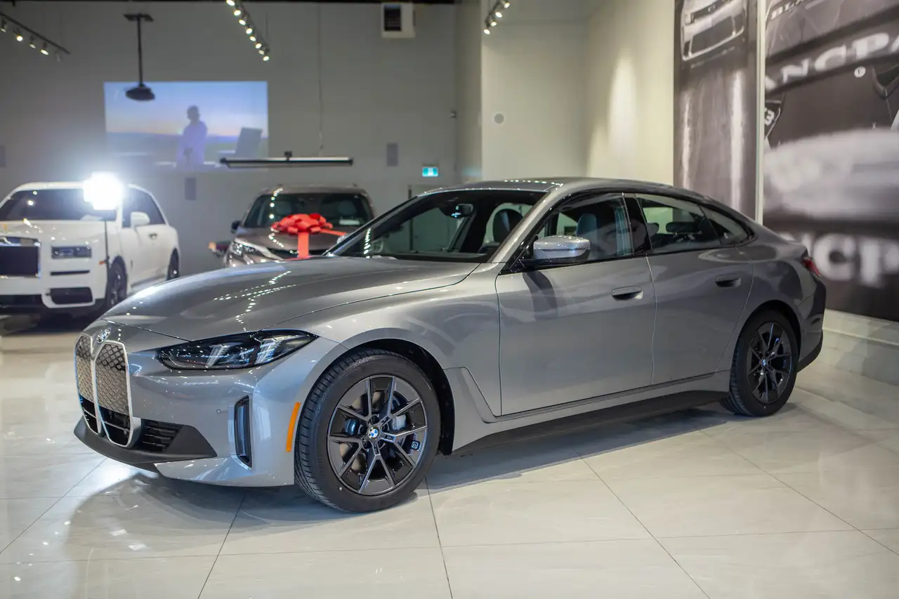 BMW i4 снимка BMW i4