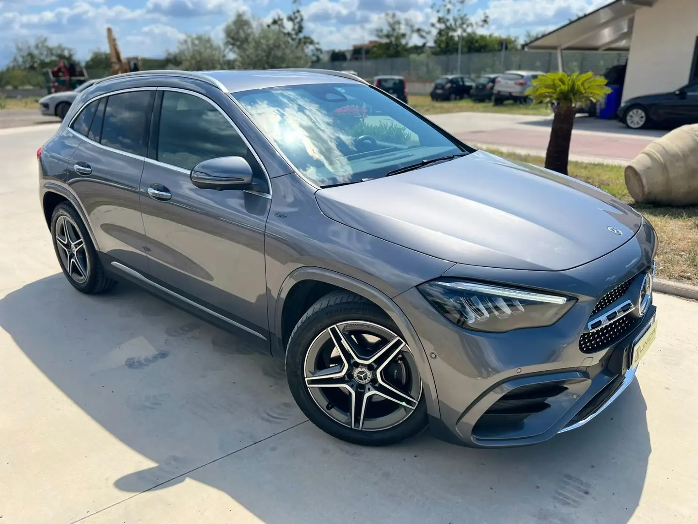 Mercedes-Benz GLA 200 d 150cv AMG PREMIUM ITALIA UNICO PROPR. IVA ESPOST Grigio - 1