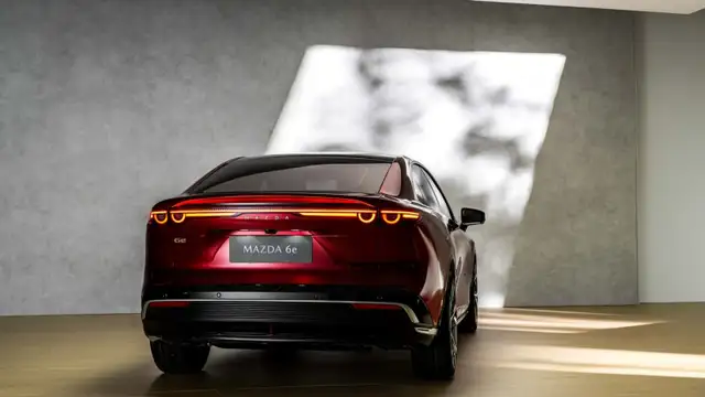 Mazda 6 80 kWh Takumi Plus