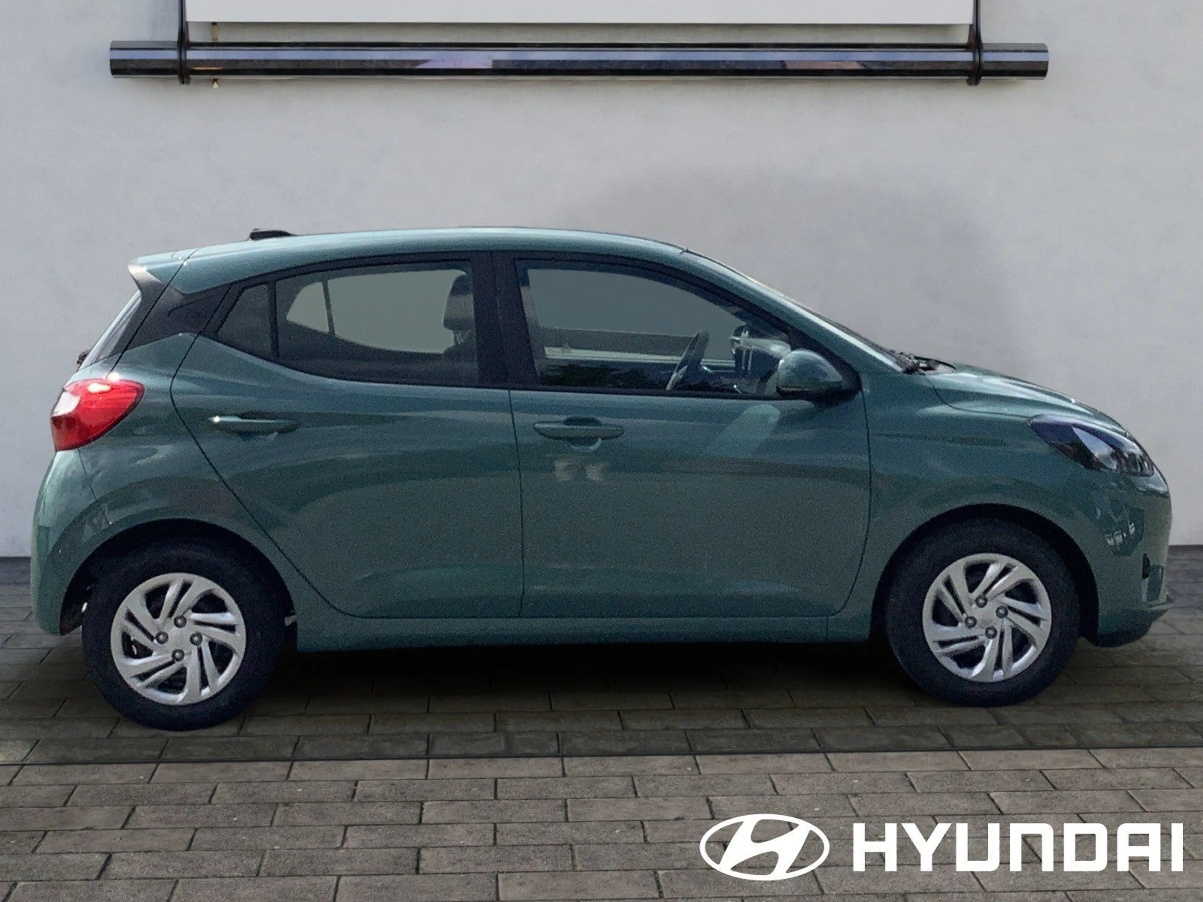 Hyundai i10 1.0 -NAVI-CARPLAY-KAMERA-PDC- — photo 6