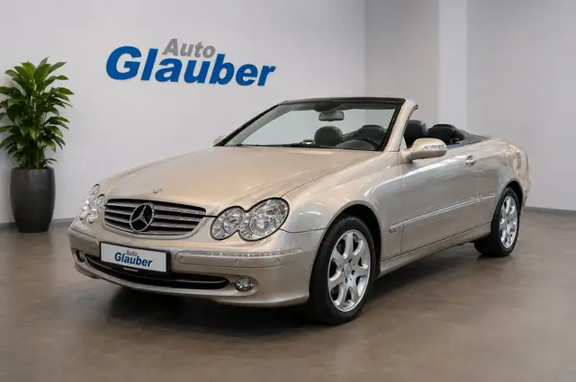 Mercedes-Benz CLK 200 K. Cabrio/Navi/Leder/Holzlenkrad/2.Hand
