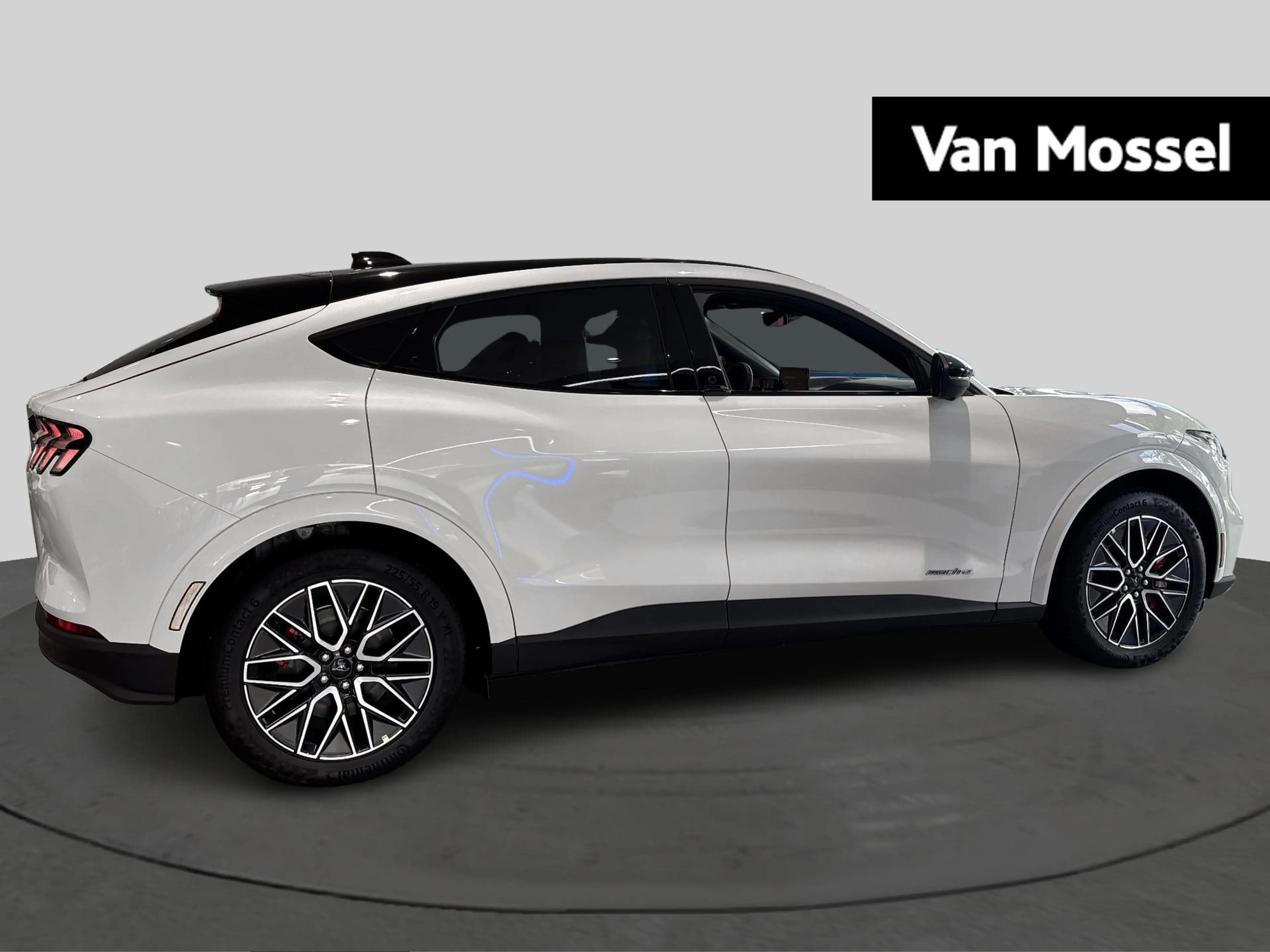 Ford Mustang Mach-E Facelift Ext. Range Premium RWD|Pano|B&O|360 View — photo 3