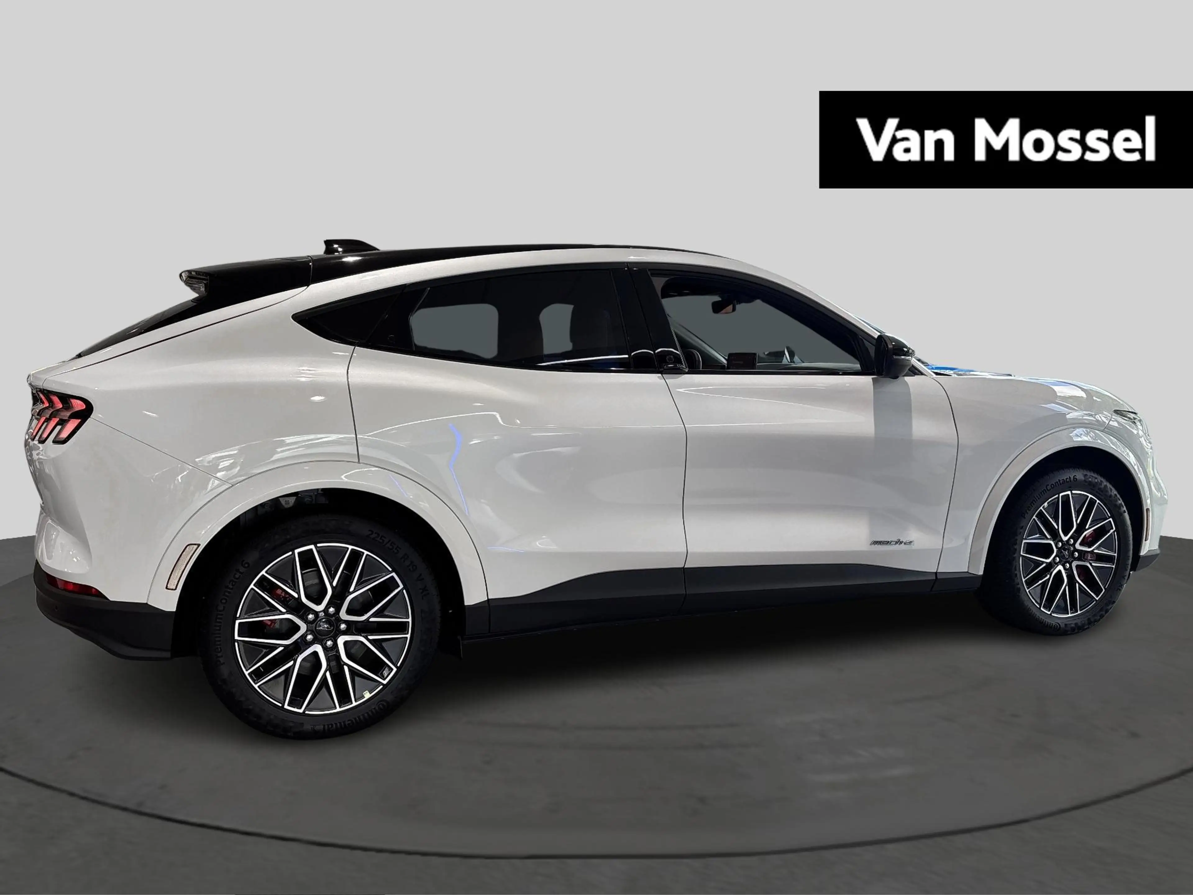 Ford Mustang Mach-E Facelift Ext. Range Premium RWD|Pano|B&O|360 View — photo 5