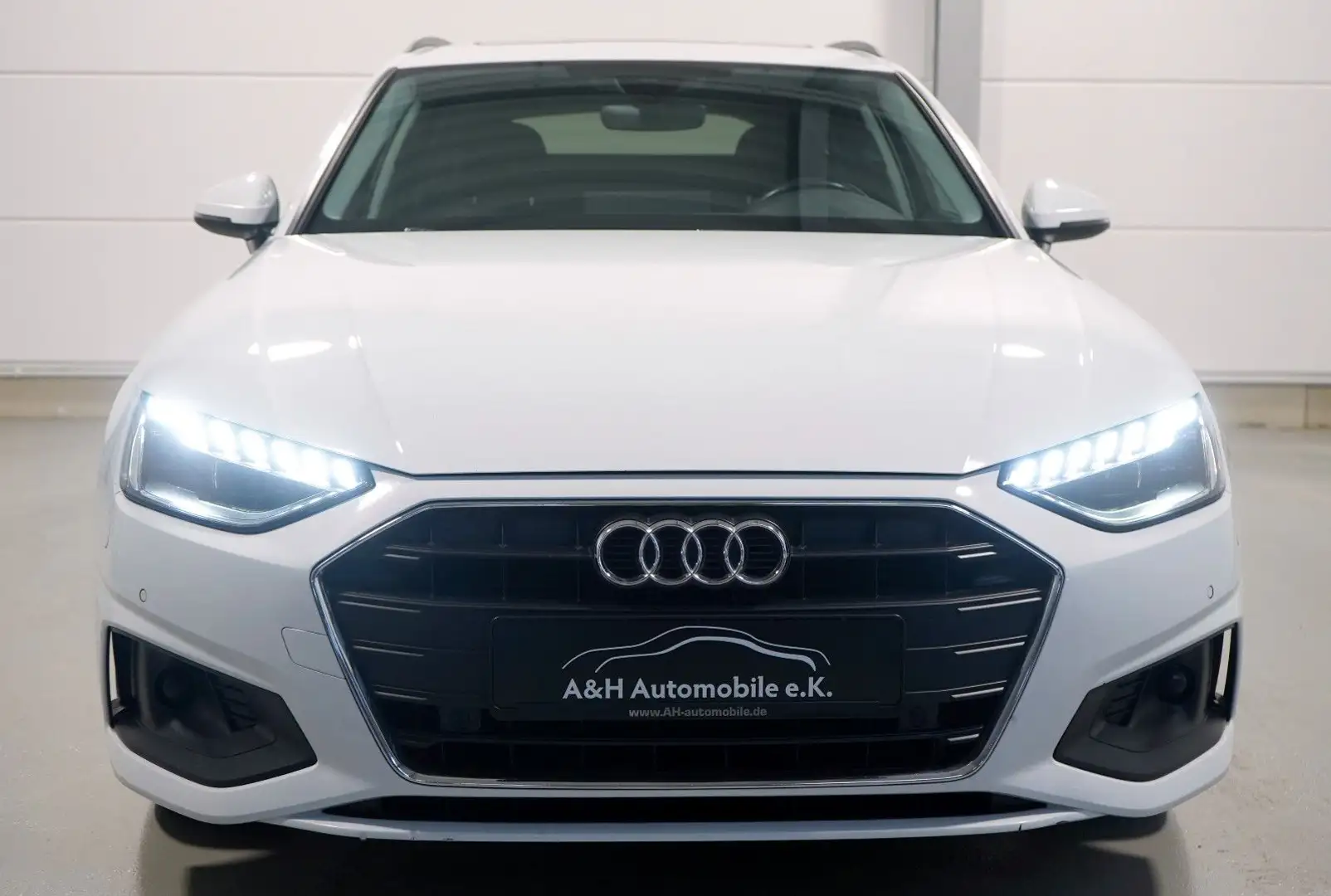 Audi A4 Avant 35 TDI S-tronic *AHK*PANORAMA*LED* Weiß - 2