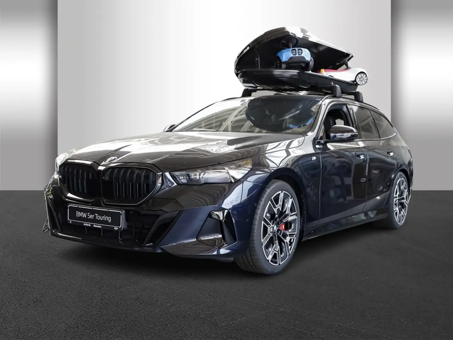 BMW 540 d xDrive Touring M Sportpaket Panorama AHK Schwarz - 2