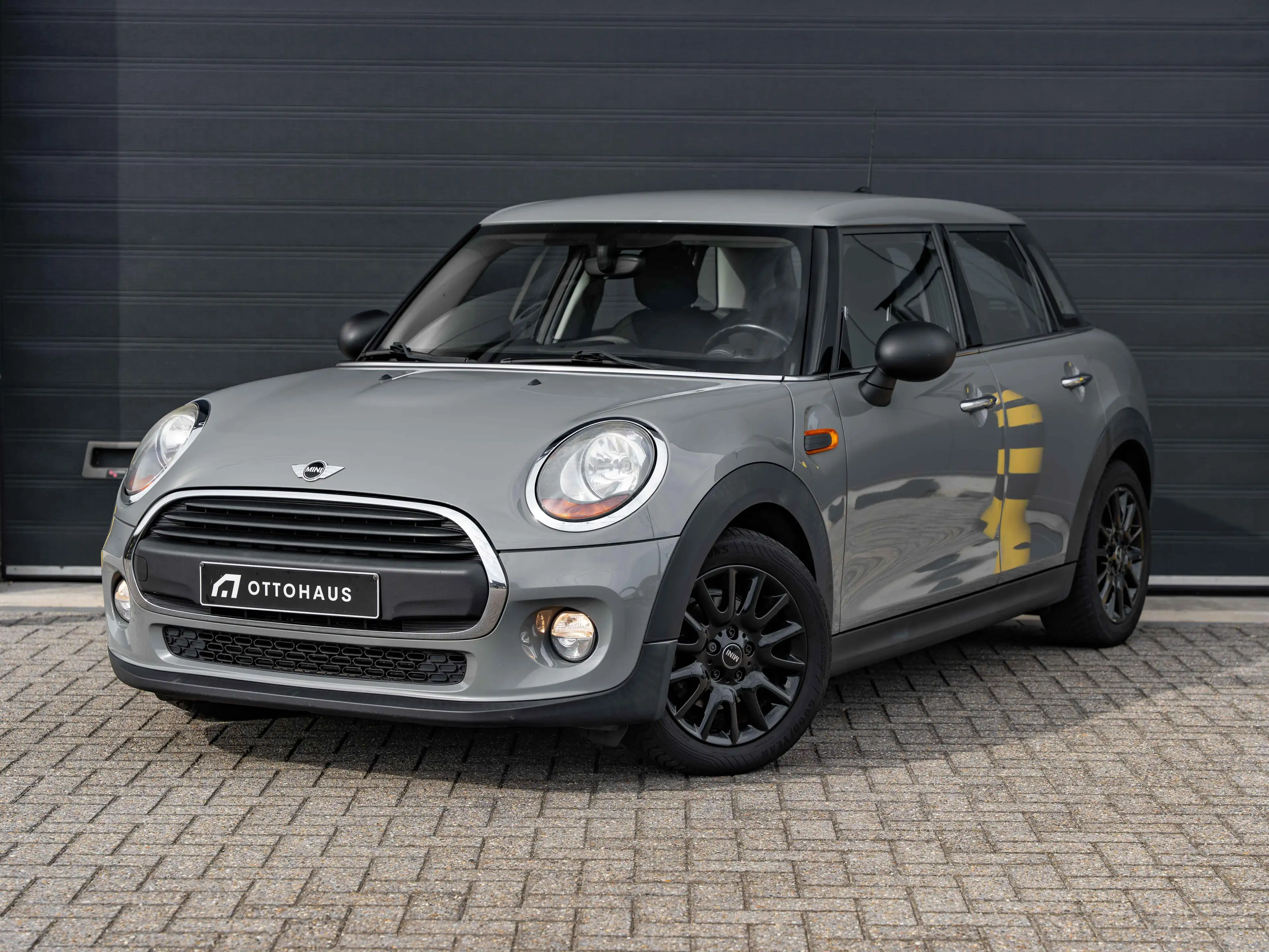 MINI One Mini 1.2 One First — photo 3