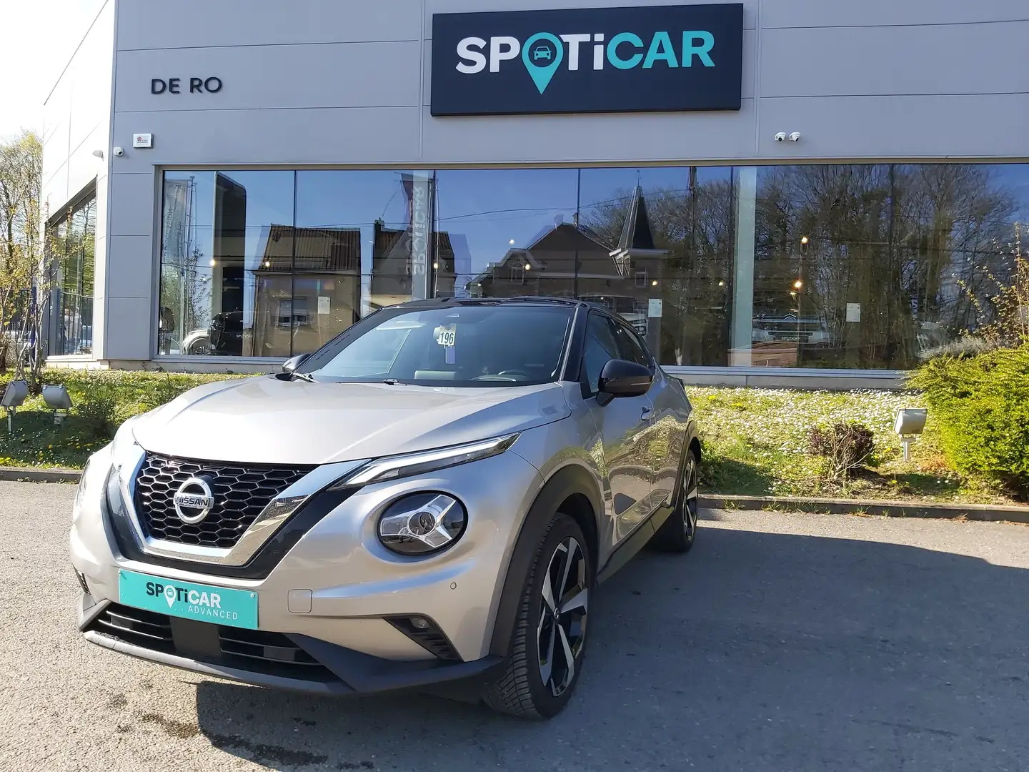 Nissan Juke 1.0 DIG-T 2WD Premiere Edition Gris - 2