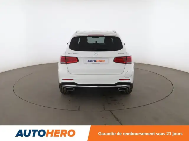Mercedes-Benz GLC view 5