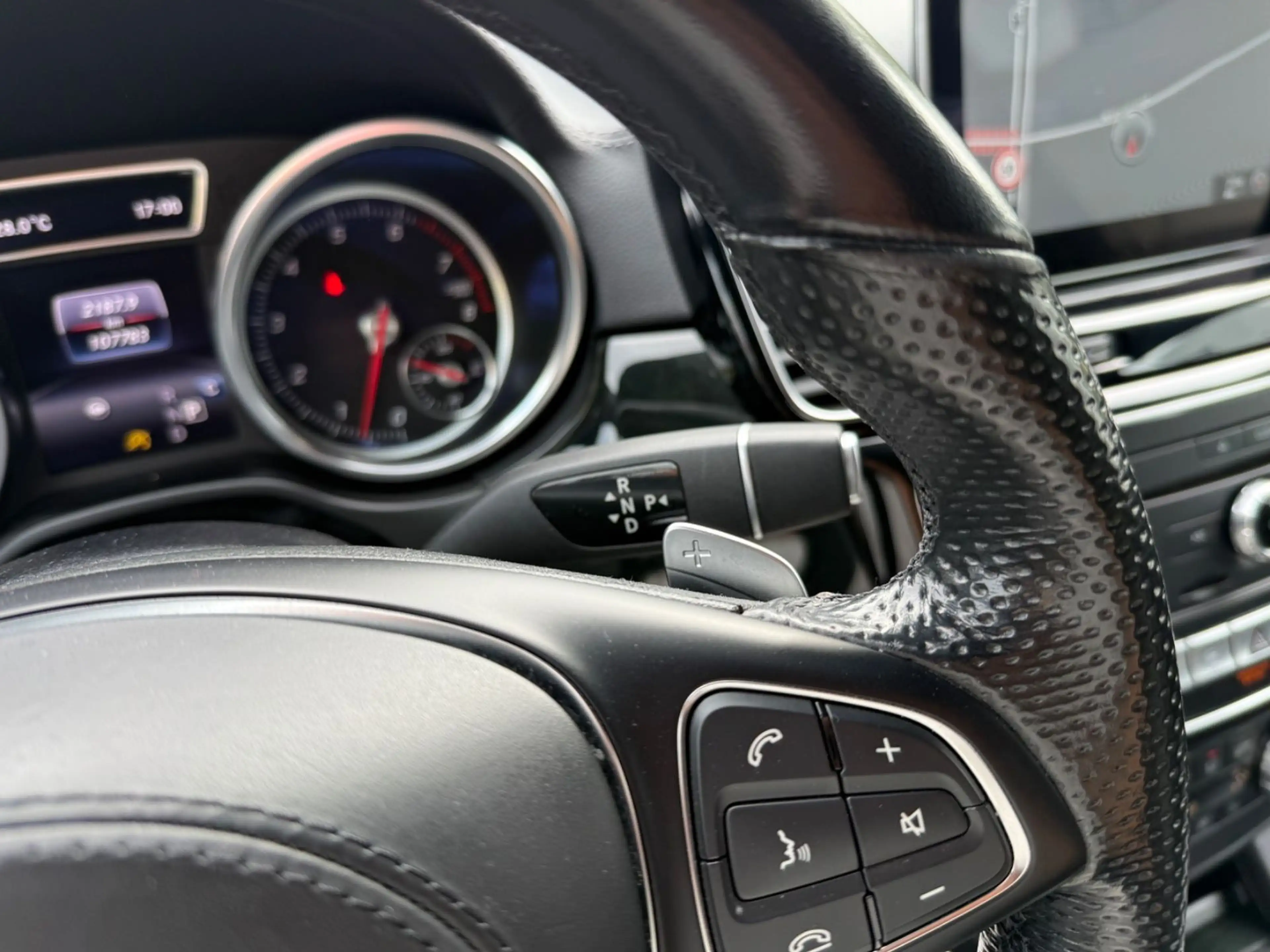 Mercedes-Benz GLS 400 4Matic AMG-Line Panorama Head-UP Voll!! — photo 15