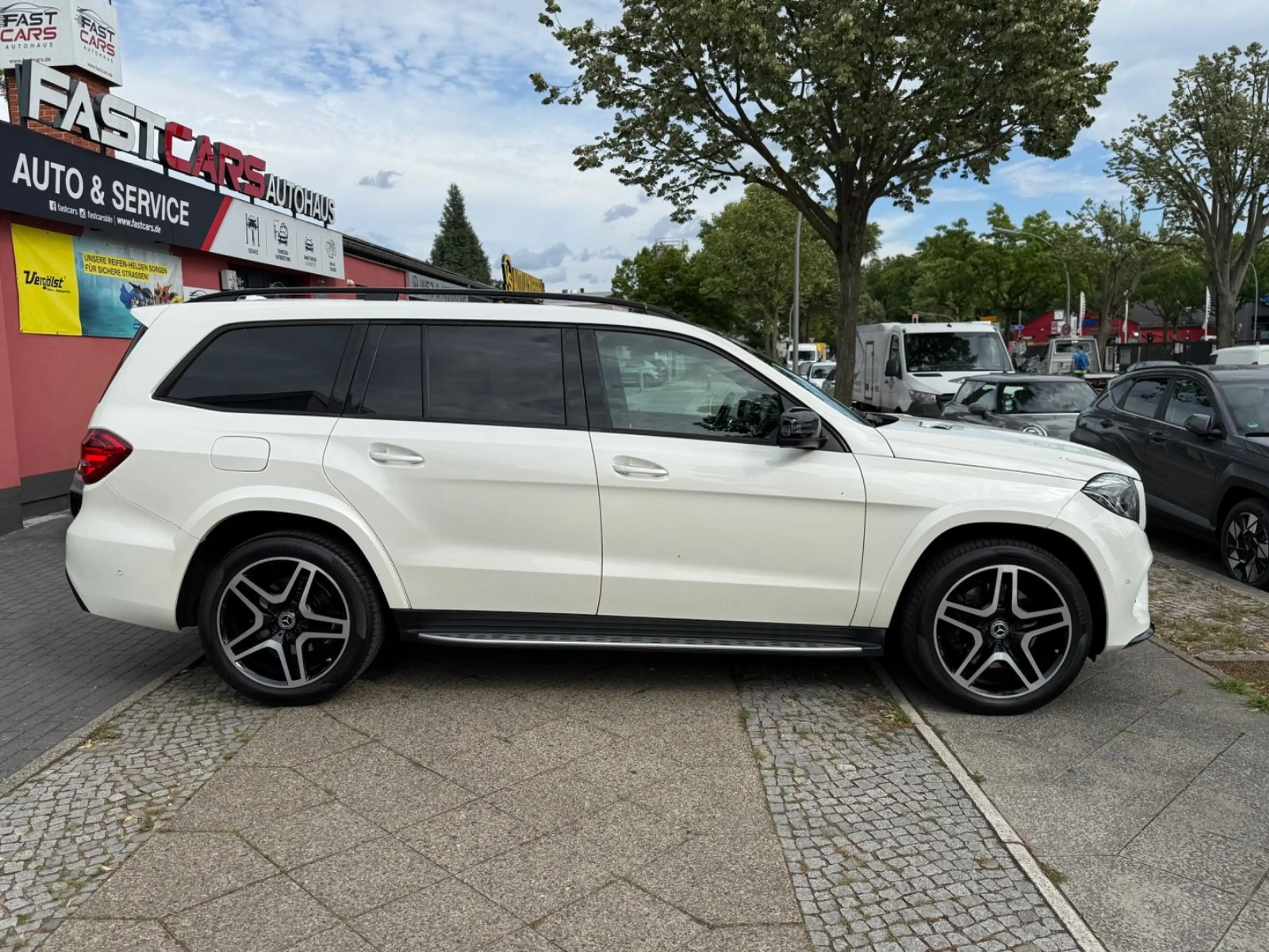 Mercedes-Benz GLS 400 4Matic AMG-Line Panorama Head-UP Voll!! — photo 9
