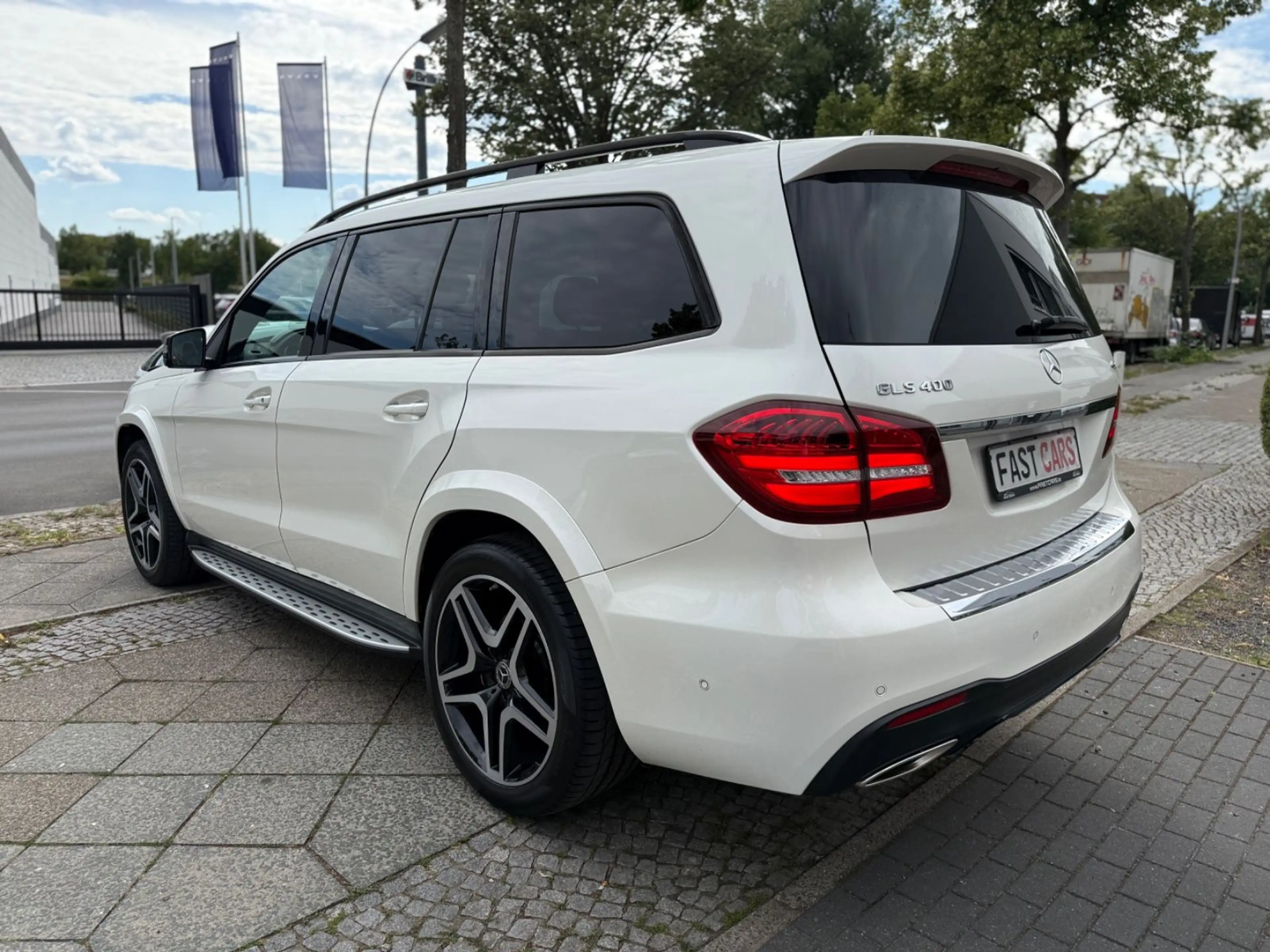 Mercedes-Benz GLS 400 4Matic AMG-Line Panorama Head-UP Voll!! — photo 6