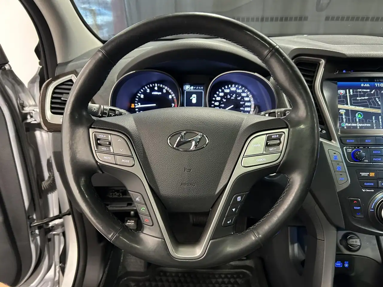 Hyundai SANTA FE снимка Hyundai SANTA FE