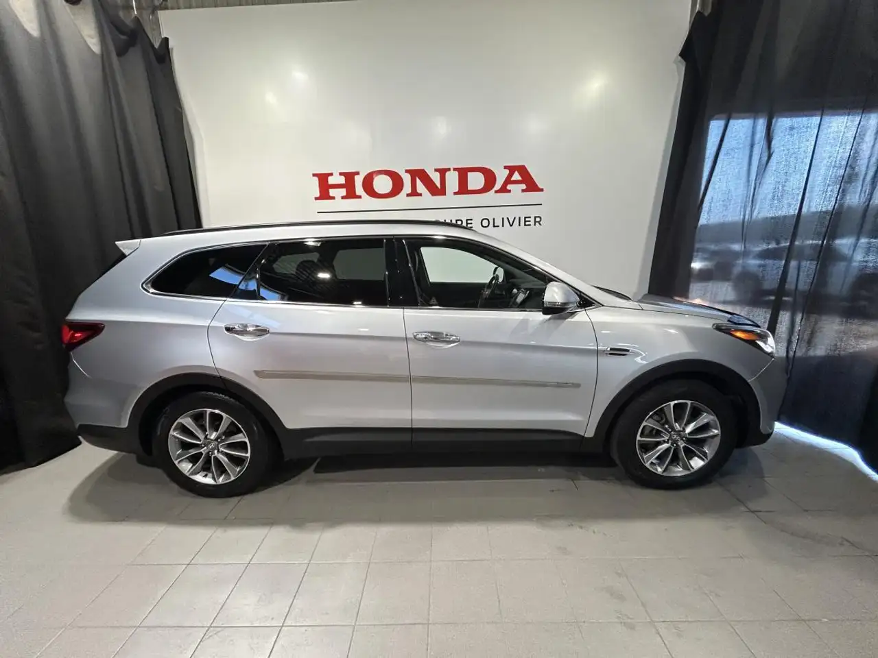 Hyundai SANTA FE снимка Hyundai SANTA FE