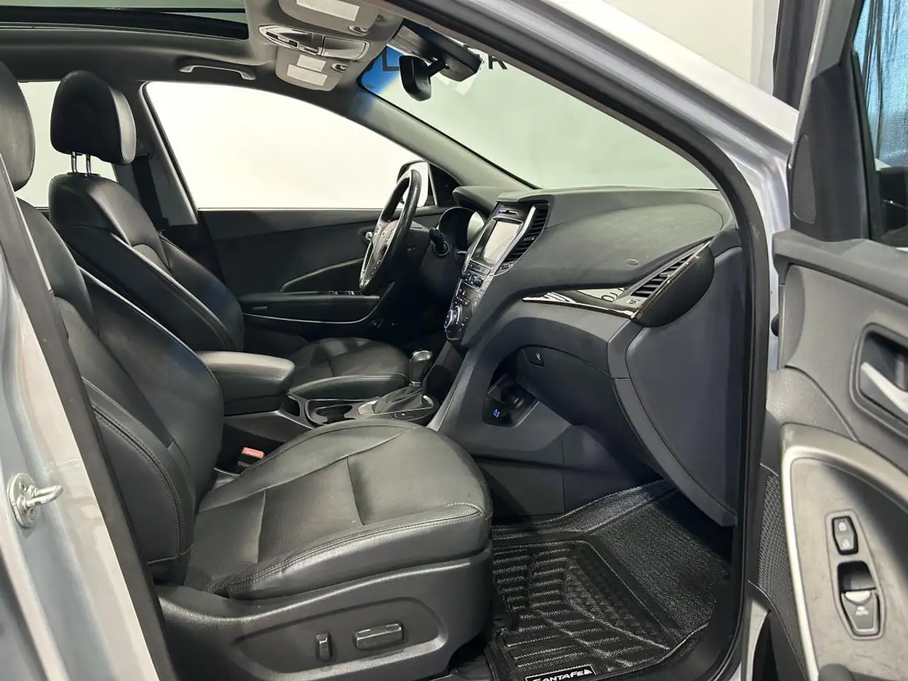 Hyundai SANTA FE снимка Hyundai SANTA FE