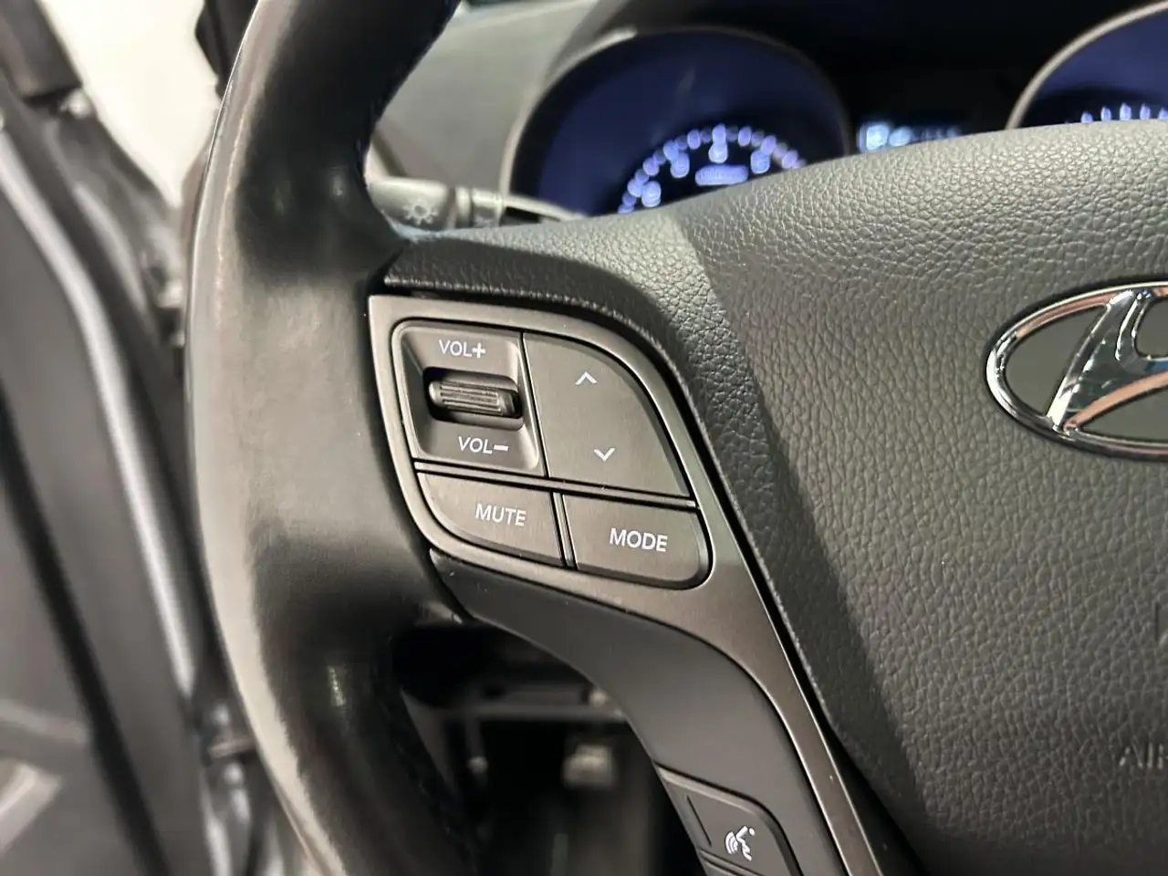 Hyundai SANTA FE снимка Hyundai SANTA FE