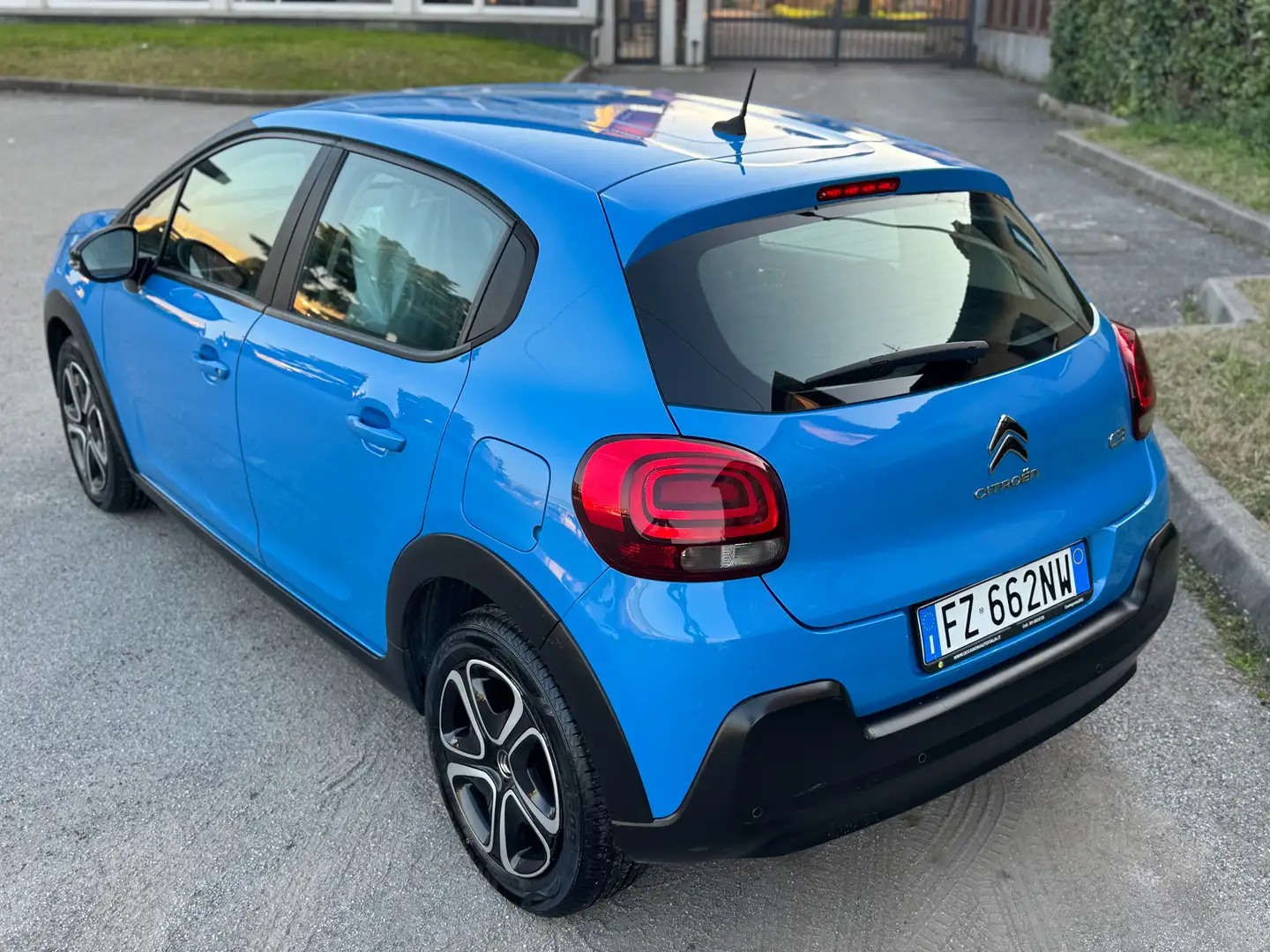 Citroen C3 1.2 puretech Feel Azul - 2