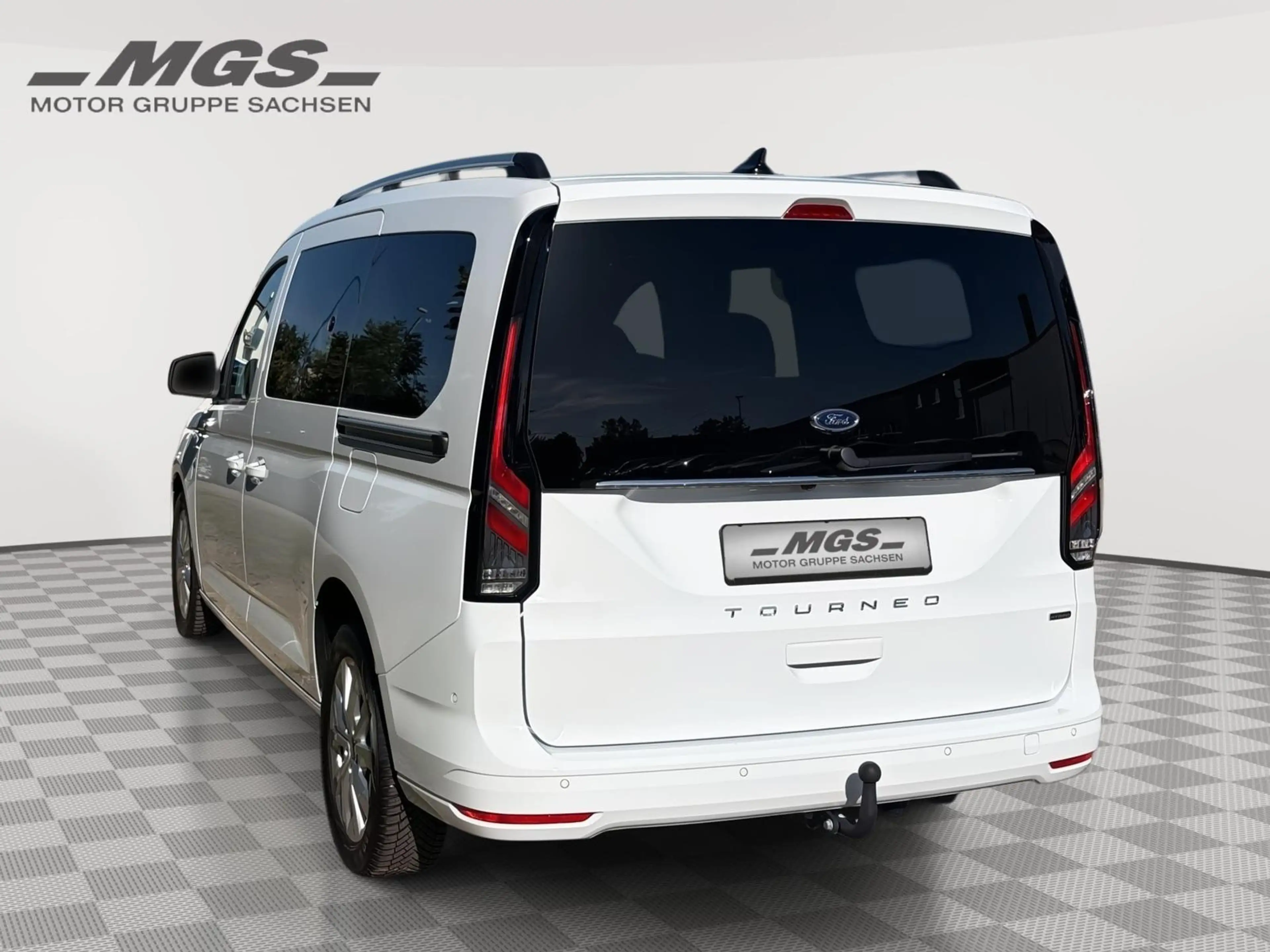 Ford Grand Tourneo Connect PHEV Titanium 1.5 EcoBoost #GJR #LED — photo 10