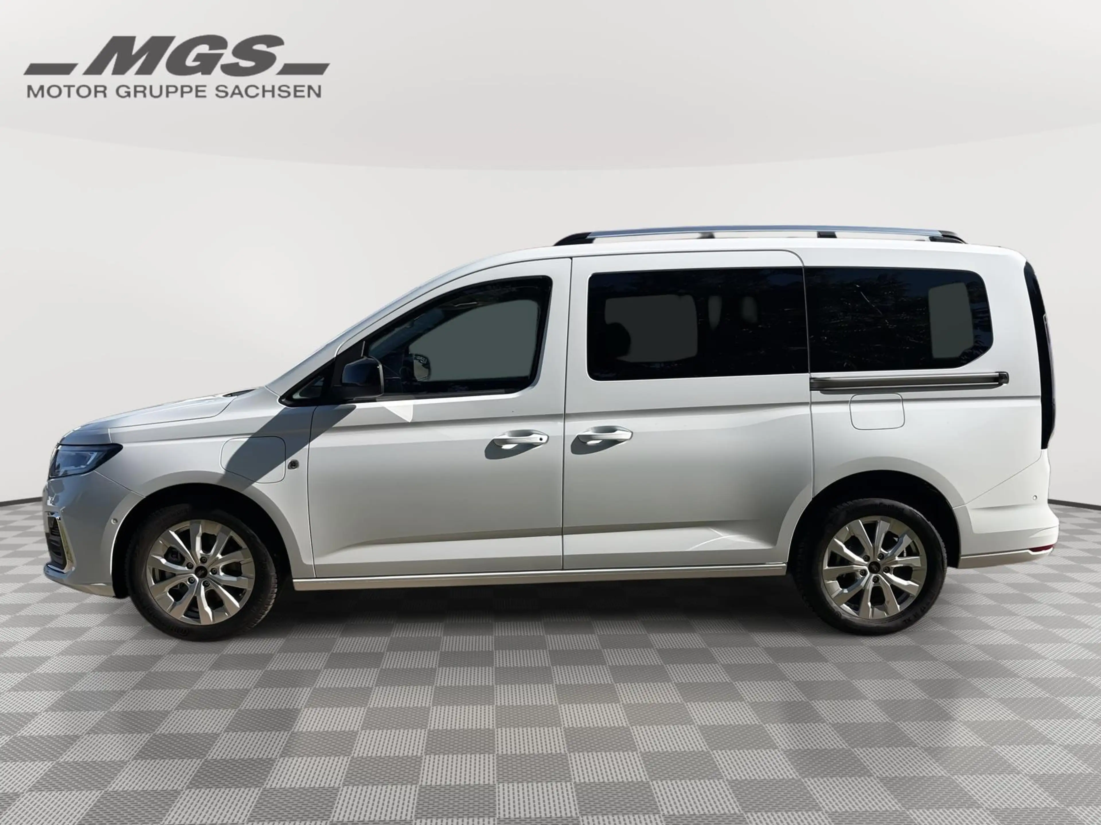 Ford Grand Tourneo Connect PHEV Titanium 1.5 EcoBoost #GJR #LED — photo 12
