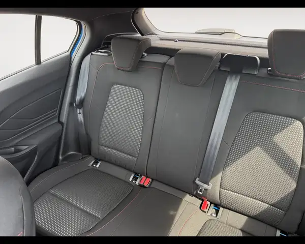 Ford Focus view 13