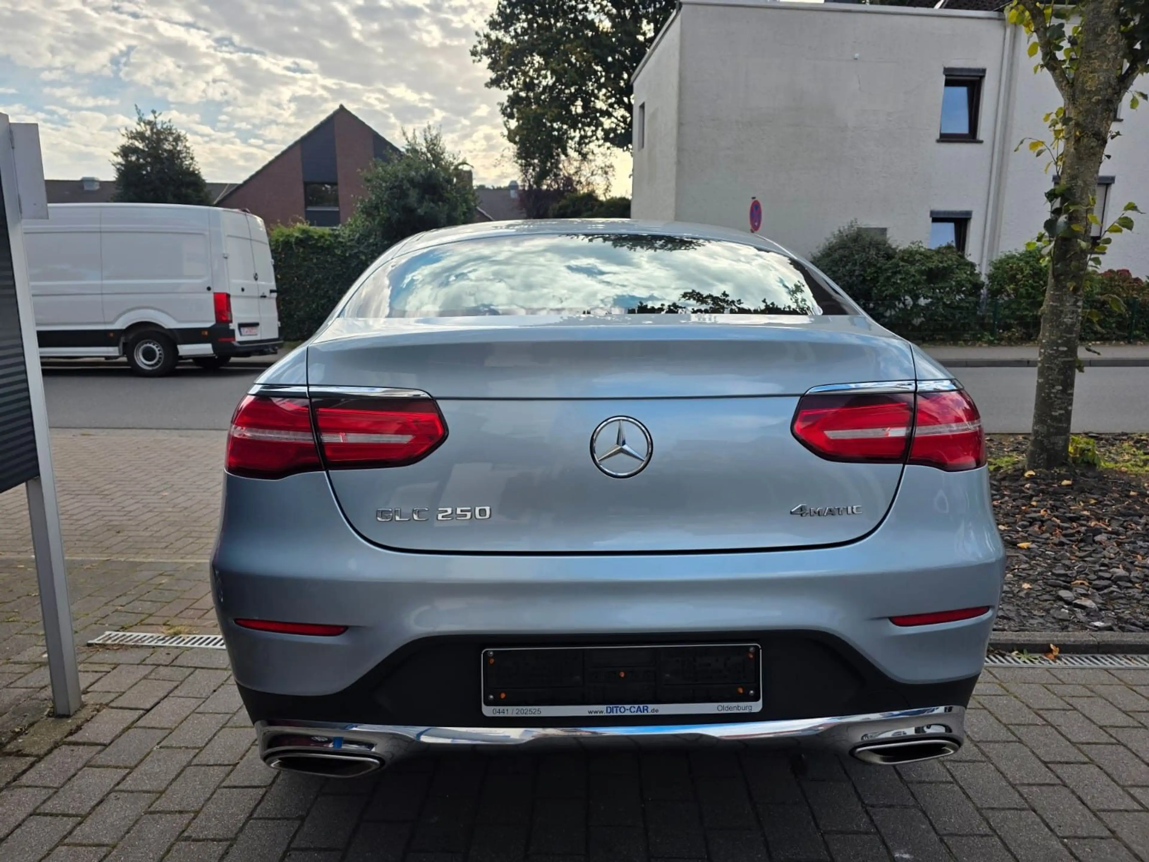 Mercedes-Benz GLC 250 Coupe 4Matic/Automatik/AHK/RFK/ — photo 4