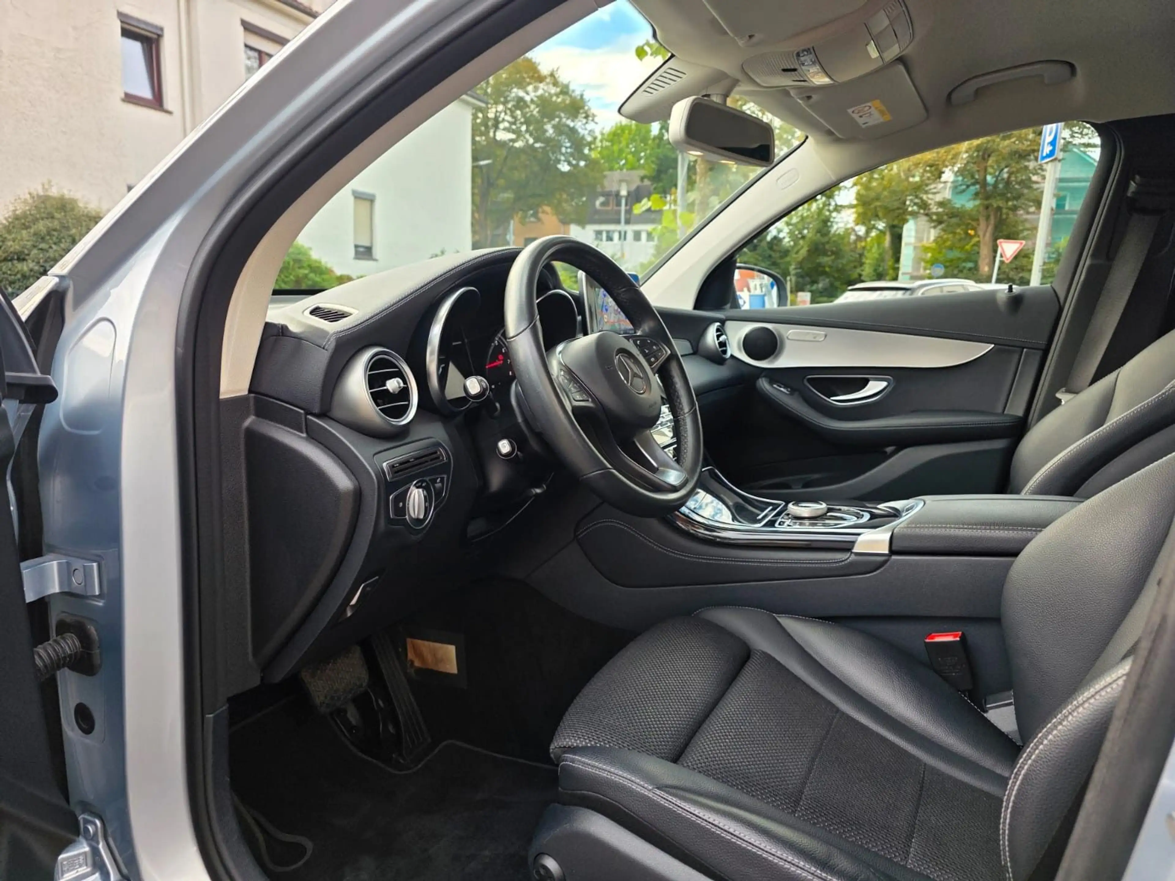Mercedes-Benz GLC 250 Coupe 4Matic/Automatik/AHK/RFK/ — photo 7