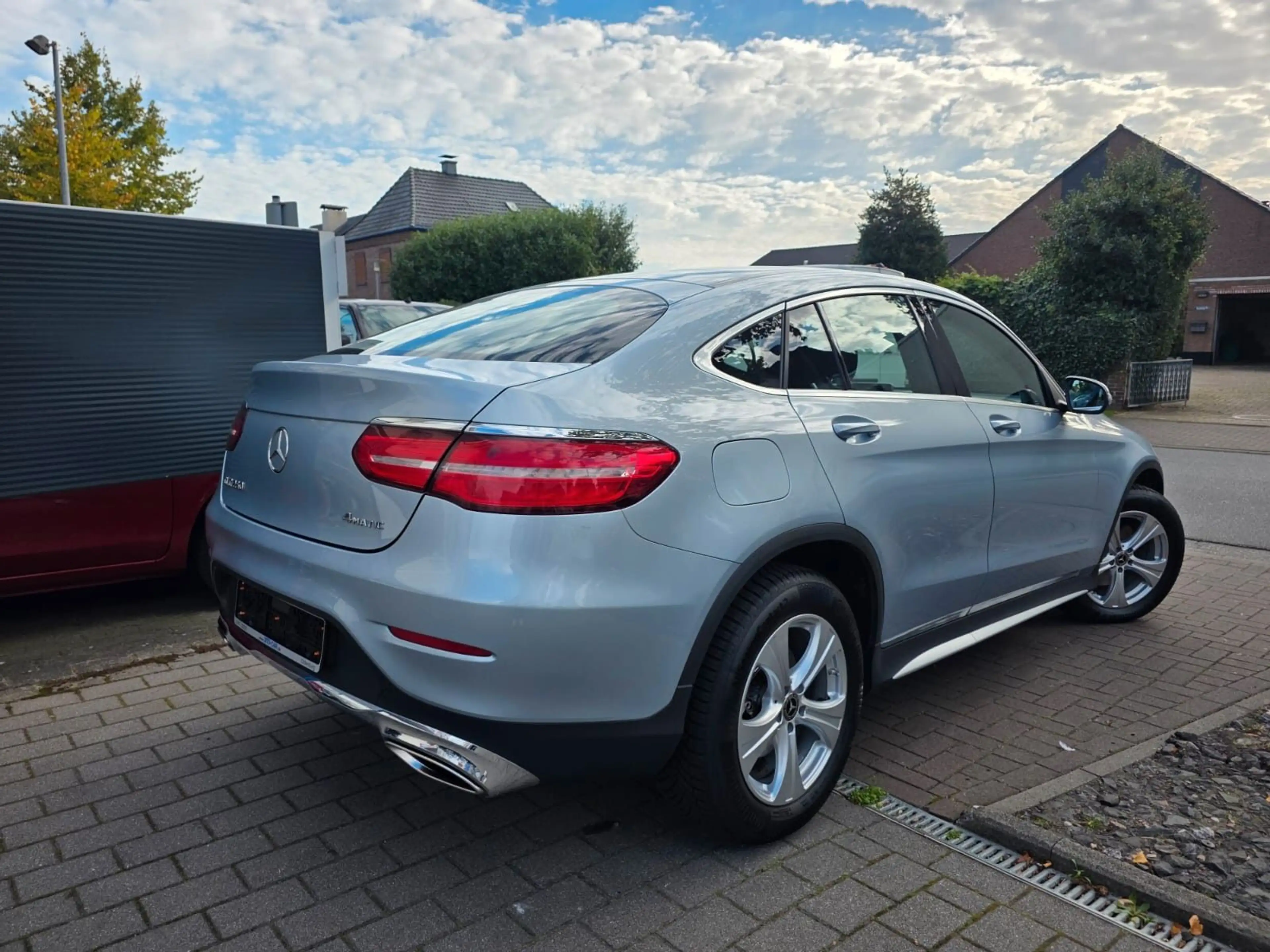 Mercedes-Benz GLC 250 Coupe 4Matic/Automatik/AHK/RFK/ — photo 2