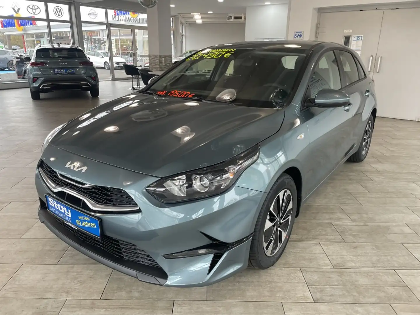 Kia Ceed / cee'd MJ25 1.5 T-GDI DCT Navi Kamera SHZ PDC Grau - 1