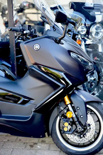 Yamaha TMAX 560 - foto 4