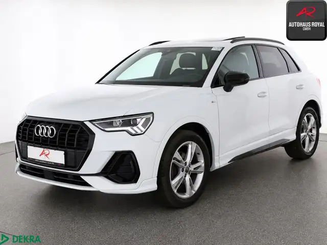 Audi Q3 main image
