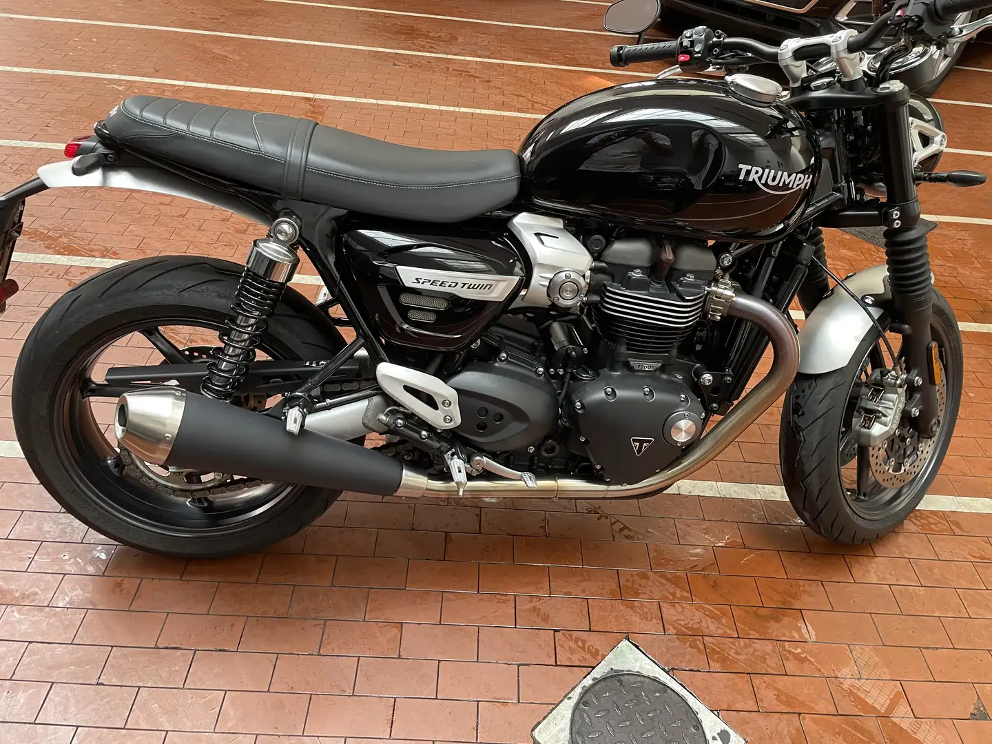 Triumph Speed Twin - 1