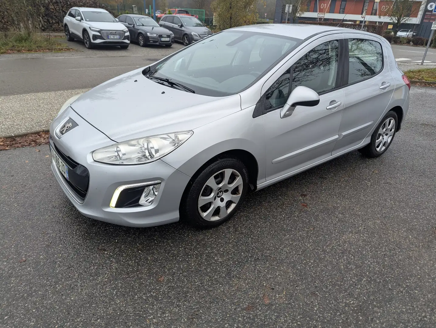 Peugeot 308 1.6 HDi 92ch FAP Active - 1