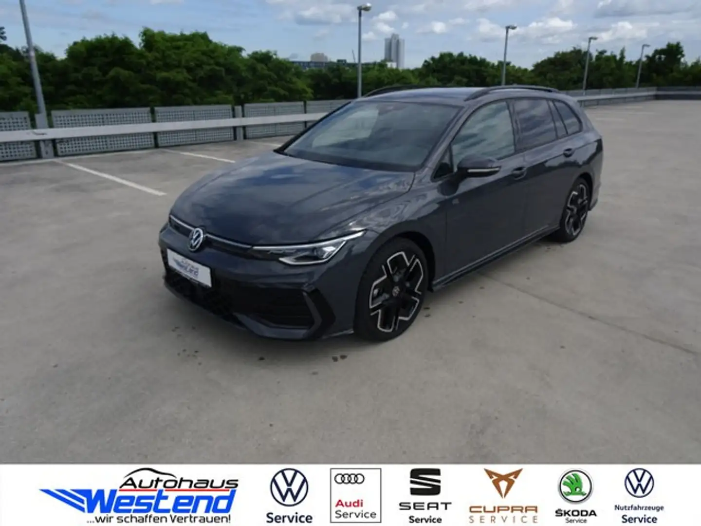 Volkswagen Golf Var. R-Line 1.5l TSI 110kW DSG LED Navi Klima Grau - 2